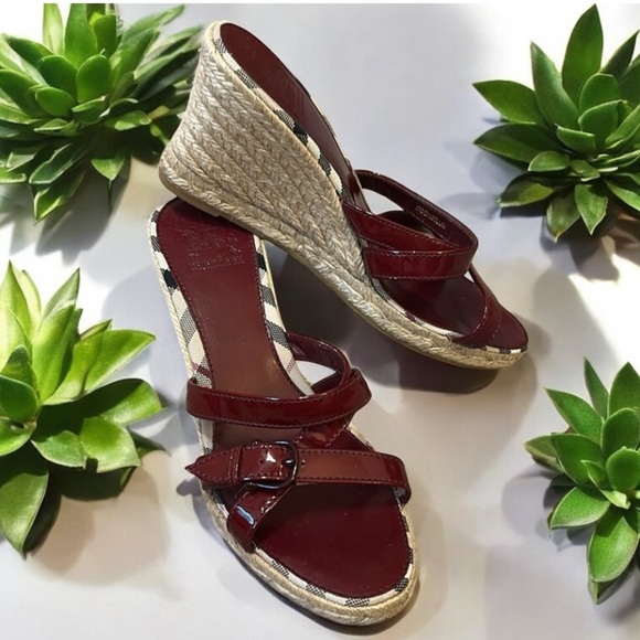 Burberry Nova Check Red Patent Leather Espadrille Wedge Sandals Size 39 IT, 8 US - Picture 1 of 14